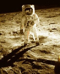 To the moon and back | News | derrynews.com