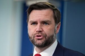 Accord avec l'Iran : Vance fustige la "réaction hystérique" de certains ministres israéliens - The Times of Israël